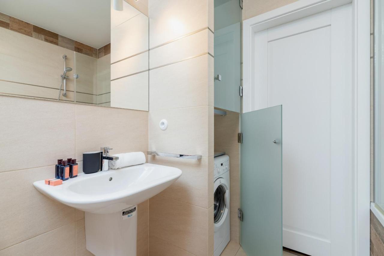 Politechnika Krakowska Apartment By Renters Prestige Zewnętrze zdjęcie