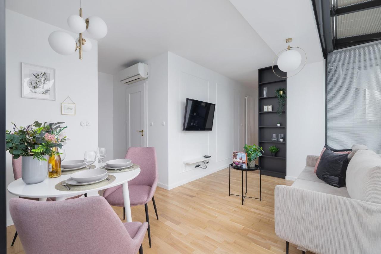 Politechnika Krakowska Apartment By Renters Prestige Zewnętrze zdjęcie